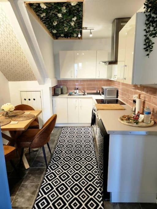 Apartment Cosy Hideaway In *